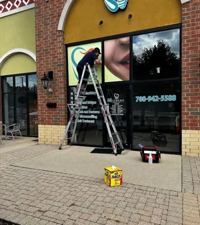 Window and Wall Graphics Photo